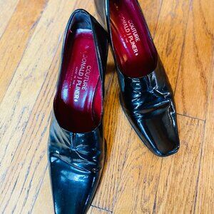 Donald J Pliner Couture Kitten Heel Pumps US 7M Metallic Black Patent Leather